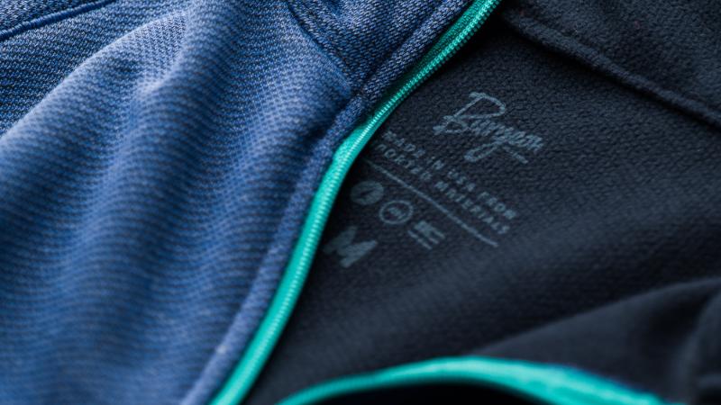 Closeup of the Bond Midlayer in Navy.